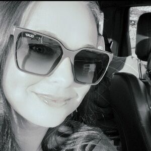 Meet your Posher, Aimee